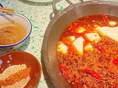 -鸿姐老火锅(疁城新天地店)