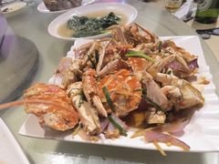 -三亚火车头万人海鲜广场