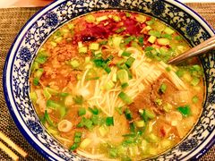 -苏州金鸡湖中茵皇冠假日酒店