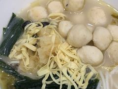 -灵芝妹子海鲜米线(凯德和平广场店)