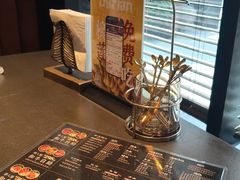 -铭牛烧肉·和牛海鲜自助(高新月牙湖店)