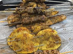 -胡记烧烤(黄山新村总店)