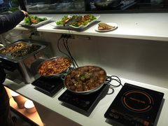 自助取餐区-聚盛源蒸汽海鲜火锅烤肉自助(巨川金海岸购物广场店)