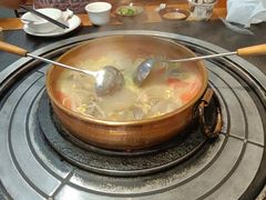 -阿山卓·野生菌火锅·纳西火塘烤肉