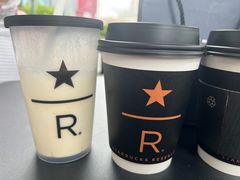 -星巴克臻选(上海合生汇1F店)