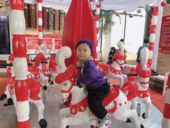 -东方明珠·可口可乐欢乐餐厅