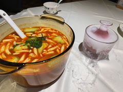 沿途酸汤鱼-沿途四季·云南菜(建外大街店)