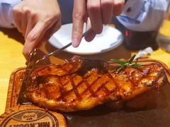 纽西兰SFF珍藏级战斧牛扒-MR.ROCKY洛奇先生RESTAURANT&BAR(宝安壹方城店)