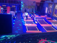 -潮尚蹦蹦床主题公园(韦曲店)