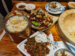-滇香肴·云南菜蒸汽石锅鱼(云南北路店)