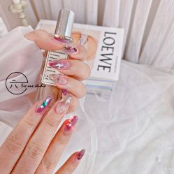 -SixOne六一日式美甲美睫