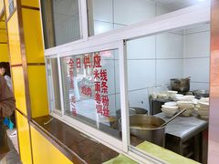 -文山荷鲜居(翠湖店)