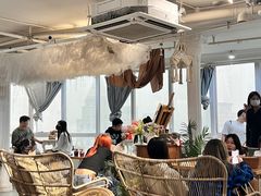 -共舞时光猫咖·狗咖(新街口店)