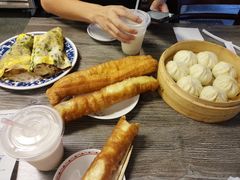 -车库美食餐厅