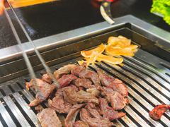 -臻牛烤肉