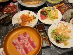 -牛YO寿喜烧·铁板烧和牛火锅自助(市府恒隆店)
