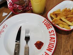 -Tube station站点比萨(王府井百货店)
