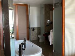 -三亚湾海居铂尔曼度假酒店