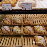 【猫曰】牛角村的牛角包[必吃]