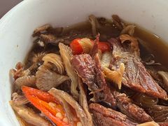 白生煮干巴-曹苏黄牛汤锅(傣苑店)