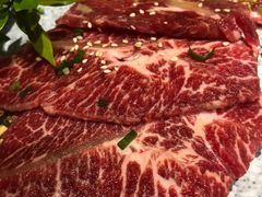 -山川小町·极番烧肉(新地假日广场店)