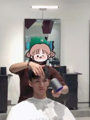 -BULB STUDIO 巴柏明星发型工作室