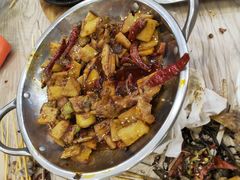 -江城燕子大排档(江汉路步行街店)