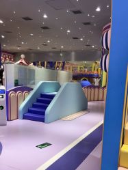 -Qmiss家庭娱乐中心(恒隆广场店)