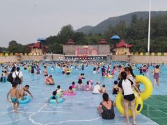 -汤山欢乐水世界