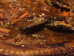 -鸣记脆皮烤鱼·海鲜烤鱼(三八广场店)