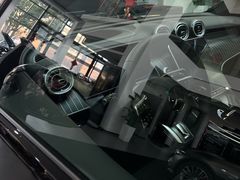 -上海星瀚奔驰4S店(红柳路店)