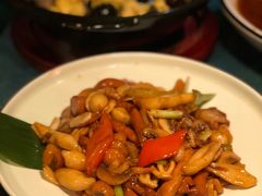 -孔雀裡融合餐厅