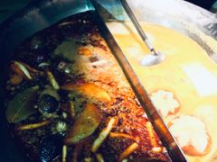 台式麻辣锅-湊湊火锅·茶憩(杭州湖滨银泰in77店)