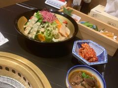 -山川小町·极番烧肉(新地假日广场店)