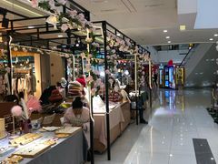 -新田360广场(上海华侨城店)