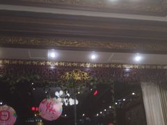 -皇宫大酒店