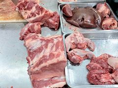 -标记美食新鲜猪杂(兴南大道店)