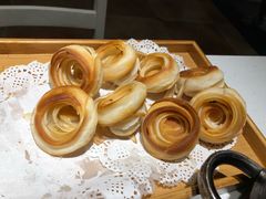 老济南油旋-闫府私房菜·百年鲁菜(恒隆店)