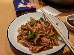 -野山舂·贵州现舂酸汤火锅(鸿通城店)