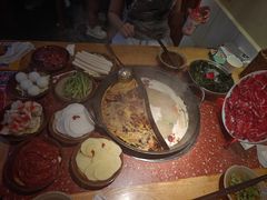 -赵美丽·重庆社区火锅·直营店(火车东站·中豪国际店)
