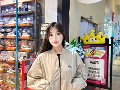 -王府井奥莱临潼小镇(临潼店)
