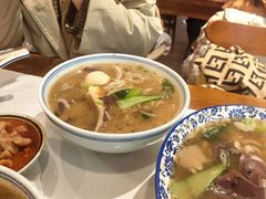 -邱芳粉店(迎宾大道旗舰店)