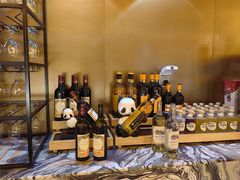-雍容荟帝王蟹活龙虾展台自助(IFS黑金店)