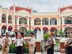 -佛罗伦萨小镇广佛名品奥特莱斯(疏港路店)