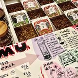 夜晚最适合去的咖啡馆，爱惨这个氛围感！ 