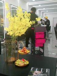 -Coo Hair salon