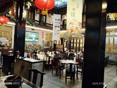 -蔼若春.传承三十年云南菜(金碧公园店)