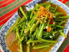 -卷心菜和避孕套餐厅(Pattaya)