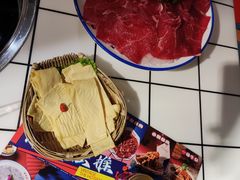 -喜悦小串丹东小黄牛海鲜烧烤大排档(民主广场店)