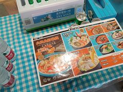 -灵芝妹子海鲜米线(劳动公园店)